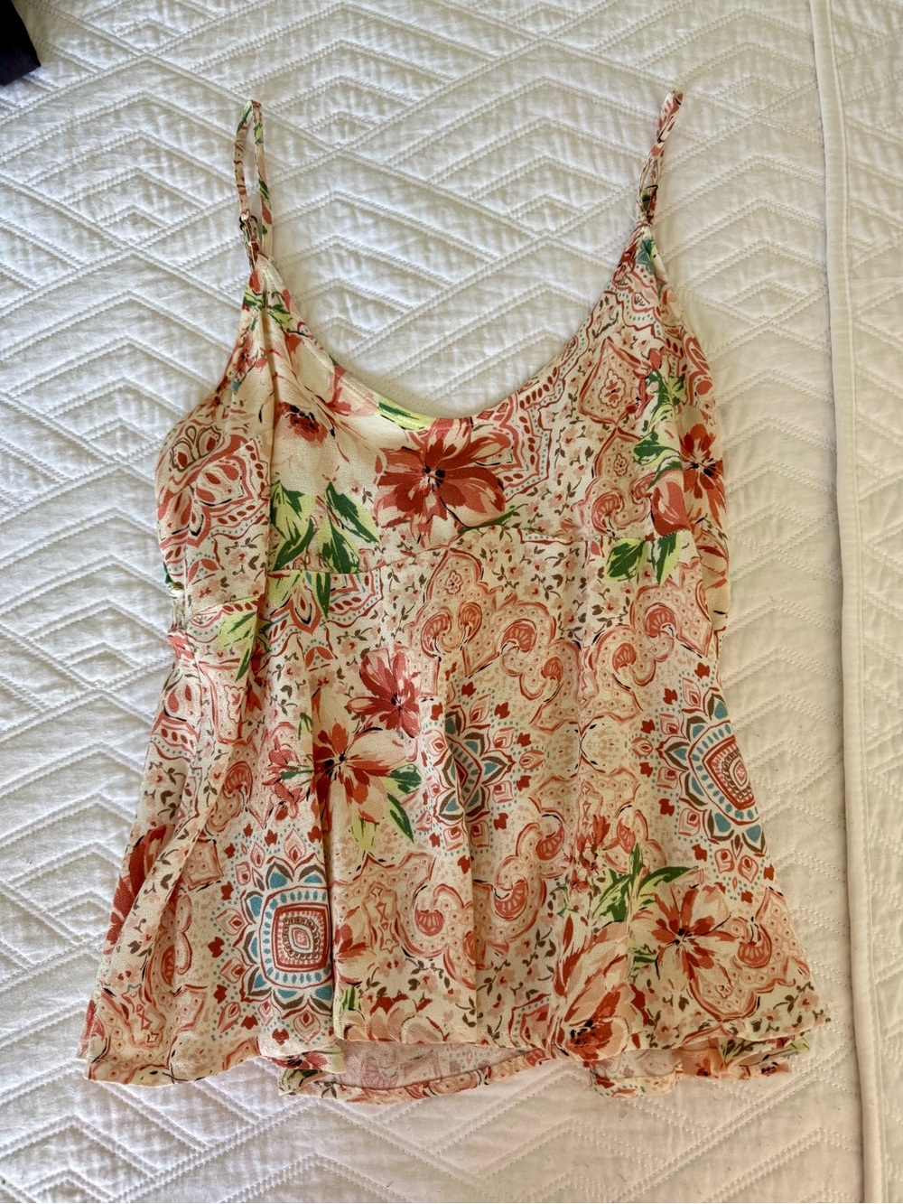 O'Neill Floral Print Spaghetti Strap Cami Top - Peach & Cream